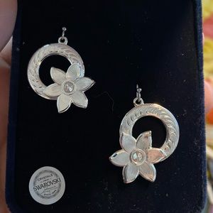 Sterling Silver flower dangle earrings